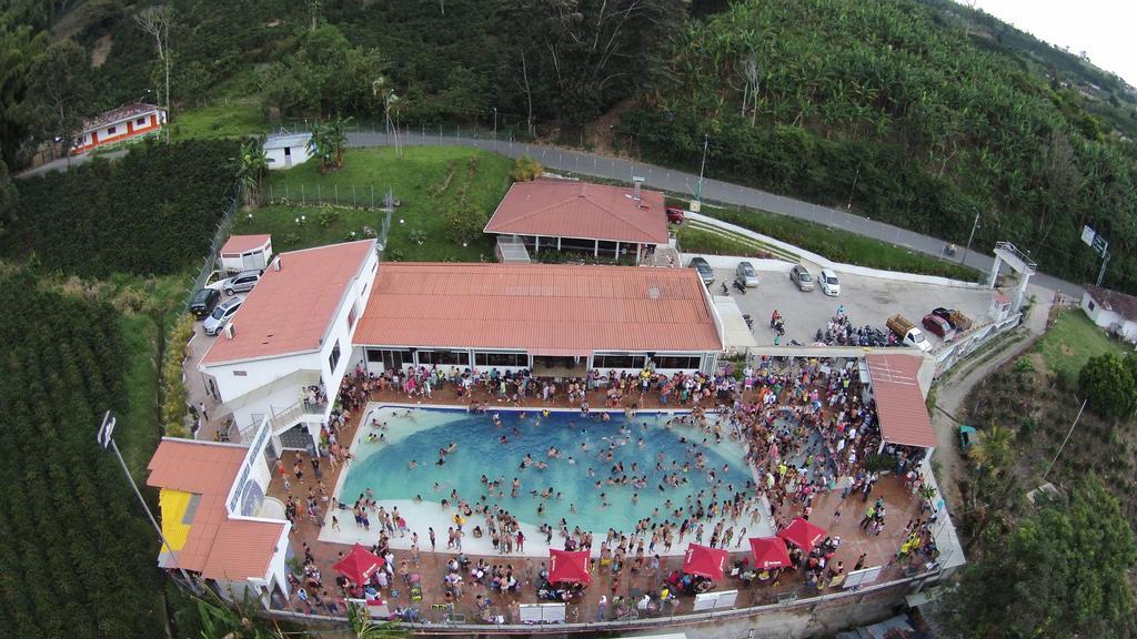 Sky Club Eco Hotel Belen de Umbria Ngoại thất bức ảnh