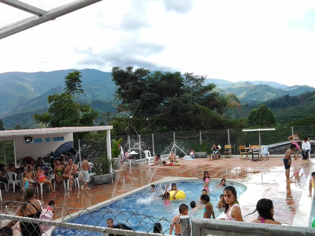 Sky Club Eco Hotel Belen de Umbria Ngoại thất bức ảnh