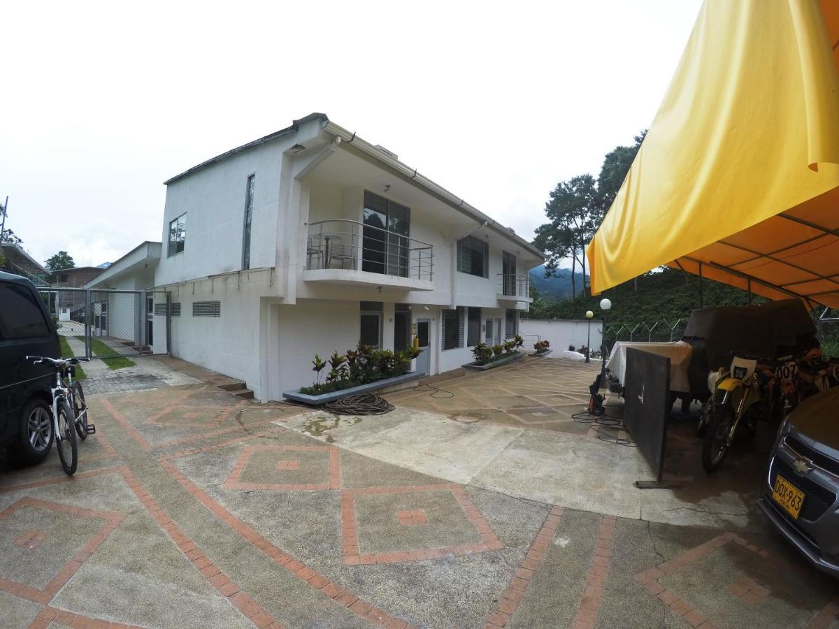 Sky Club Eco Hotel Belen de Umbria Ngoại thất bức ảnh