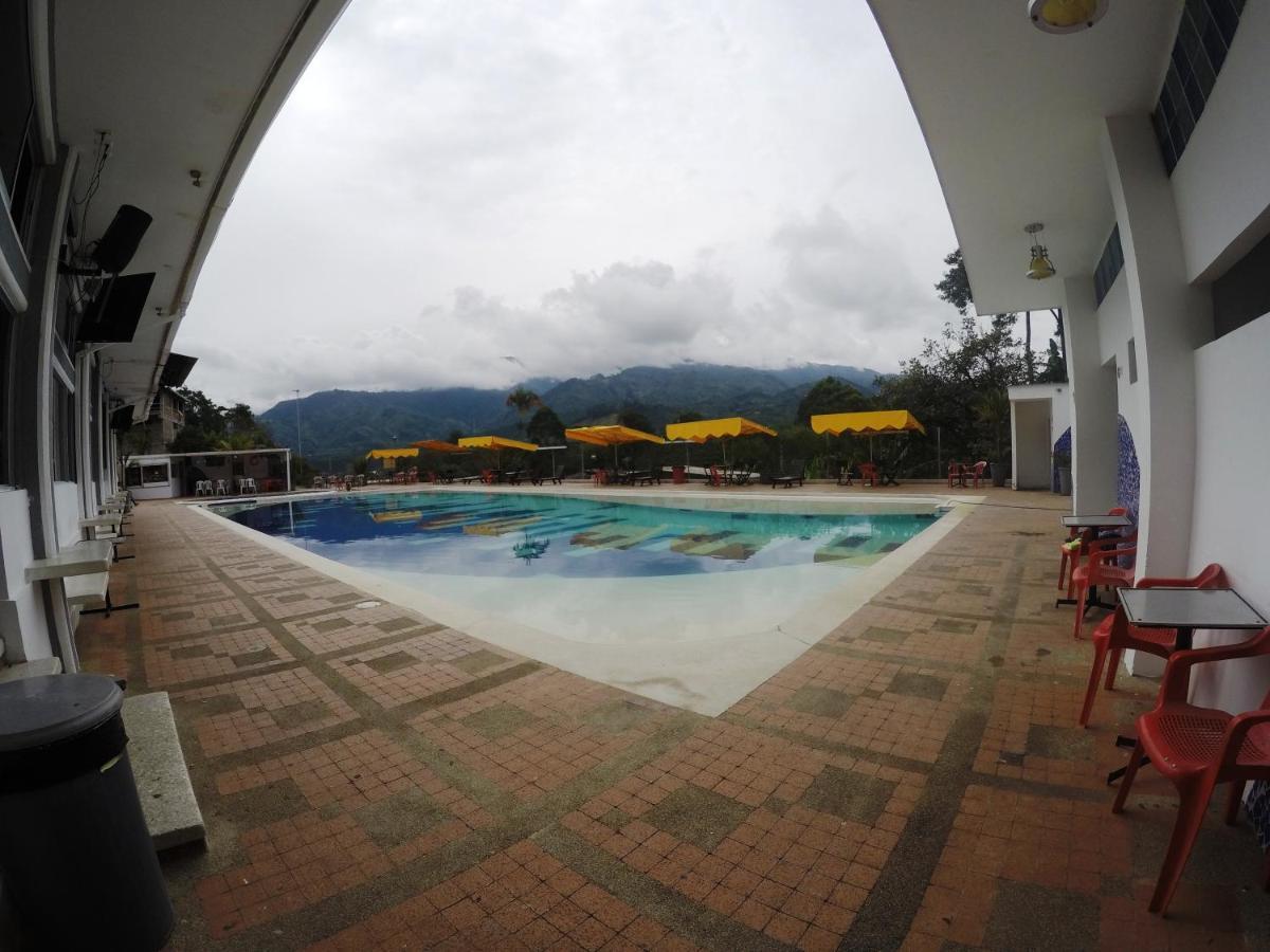Sky Club Eco Hotel Belen de Umbria Ngoại thất bức ảnh